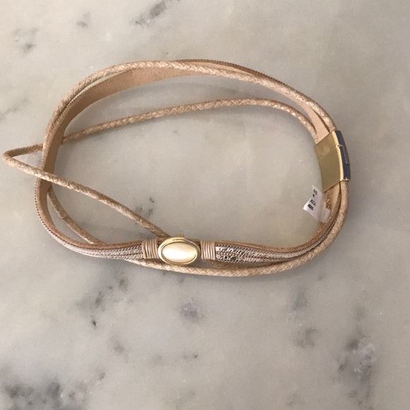 Francesca’s Double loop bracelet - Picture 1 of 3
